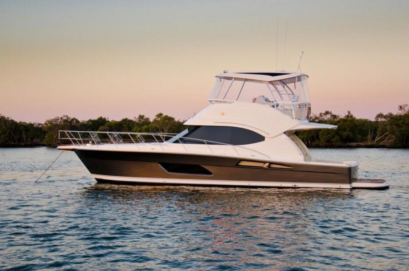 Riviera 45 Open Flybridge Riviera 45 Open Flybridge