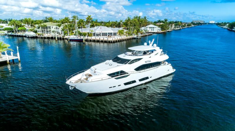 2017 95' Sunseeker Yacht "Nitsa" 2017 95' Sunseeker Yacht "Nitsa"